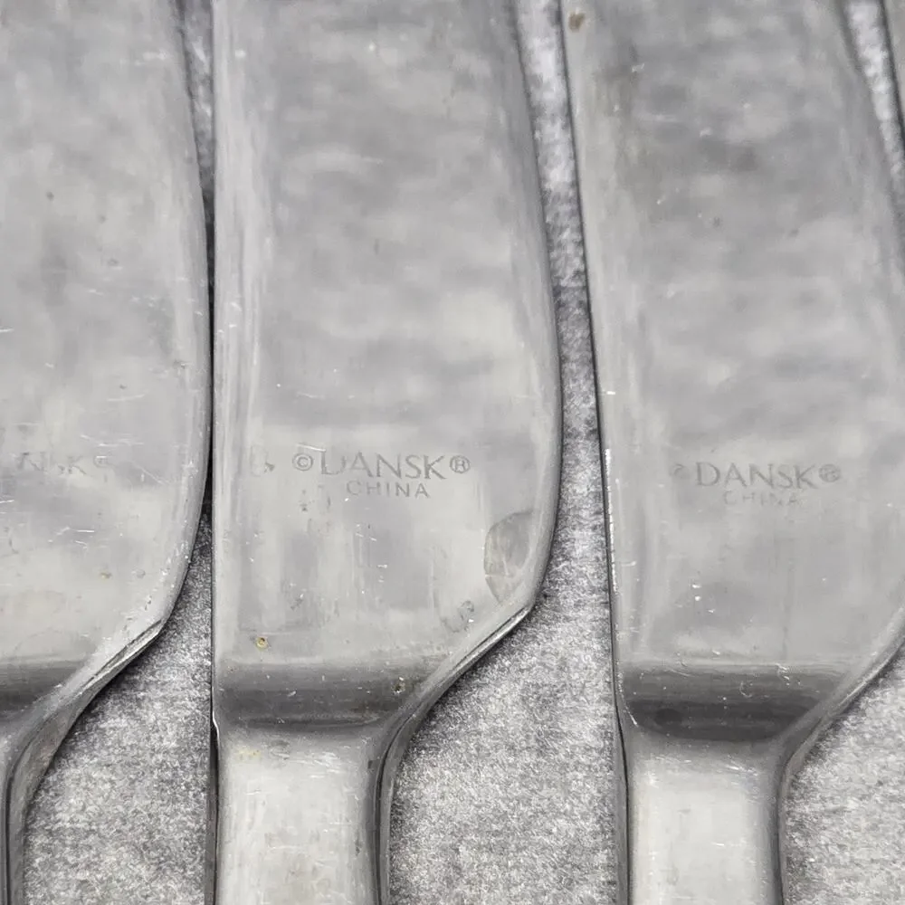 Dansk 18/10 Meridian Stainless Dinner Knifes Glossy Flat Tip Flatware Silverware
